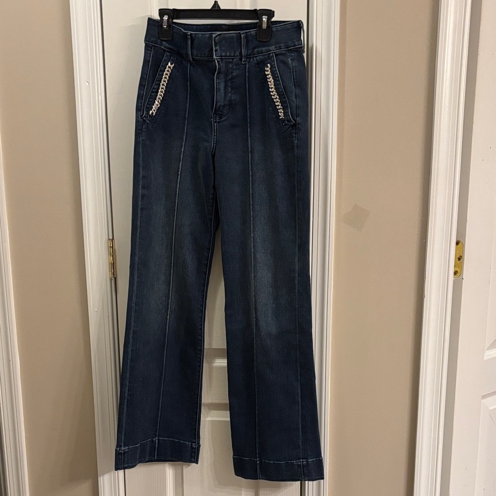 White House, black market, extra high-rise/curvy size 2S